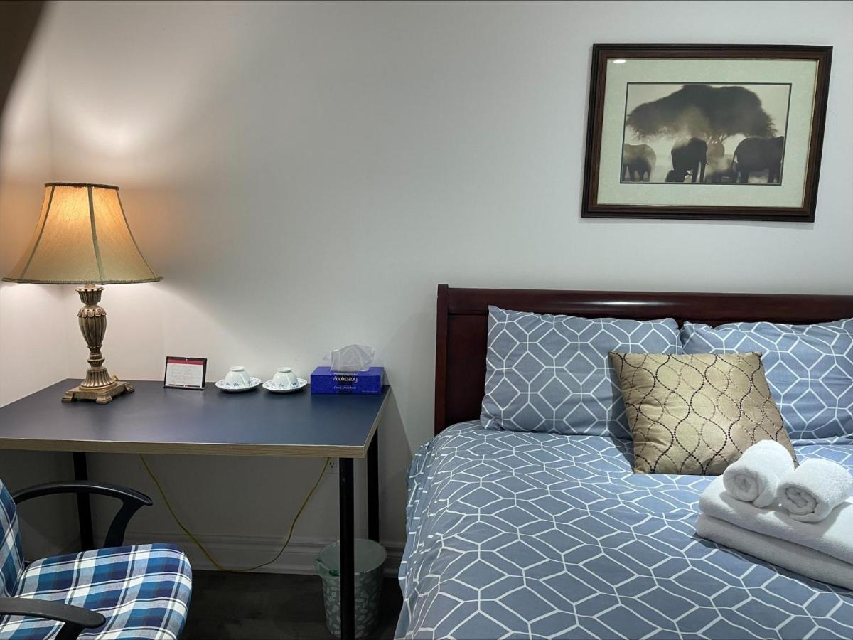 Btn Family-Style Bustling Area Self-Check-In So Fast Fiber Net Free Parking Apartment Toronto Exterior photo